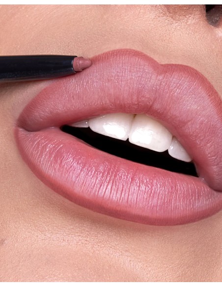 astra outline w.proof lip pencil 004 088: tuttocasashop.it: igiene e cura della persona